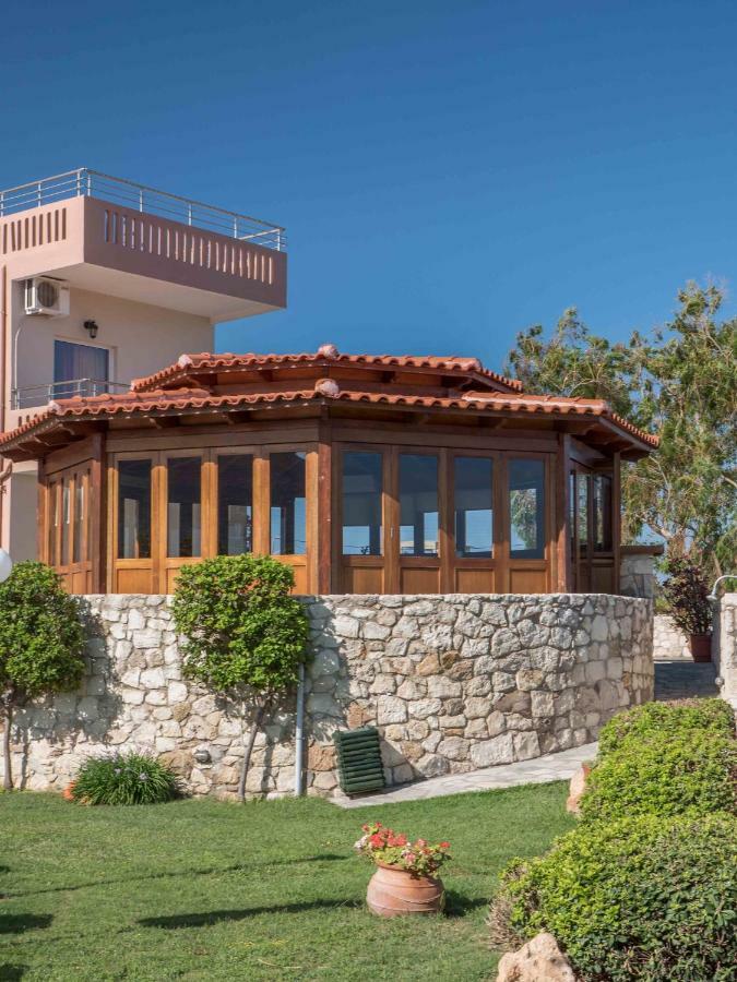 Petritos Rooms And Studios Фаласарна Екстериор снимка